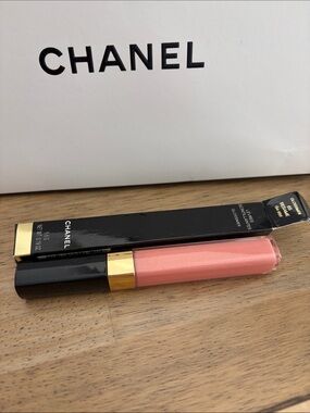 CHANEL Lip Gloss in Sheer Coral Pink